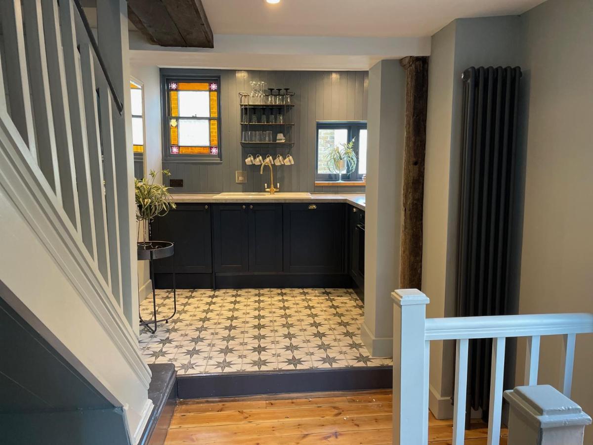 Fabulous Apartment Seconds From Beach By Whitstable-Holidays, Pudding Pan Exterior photo